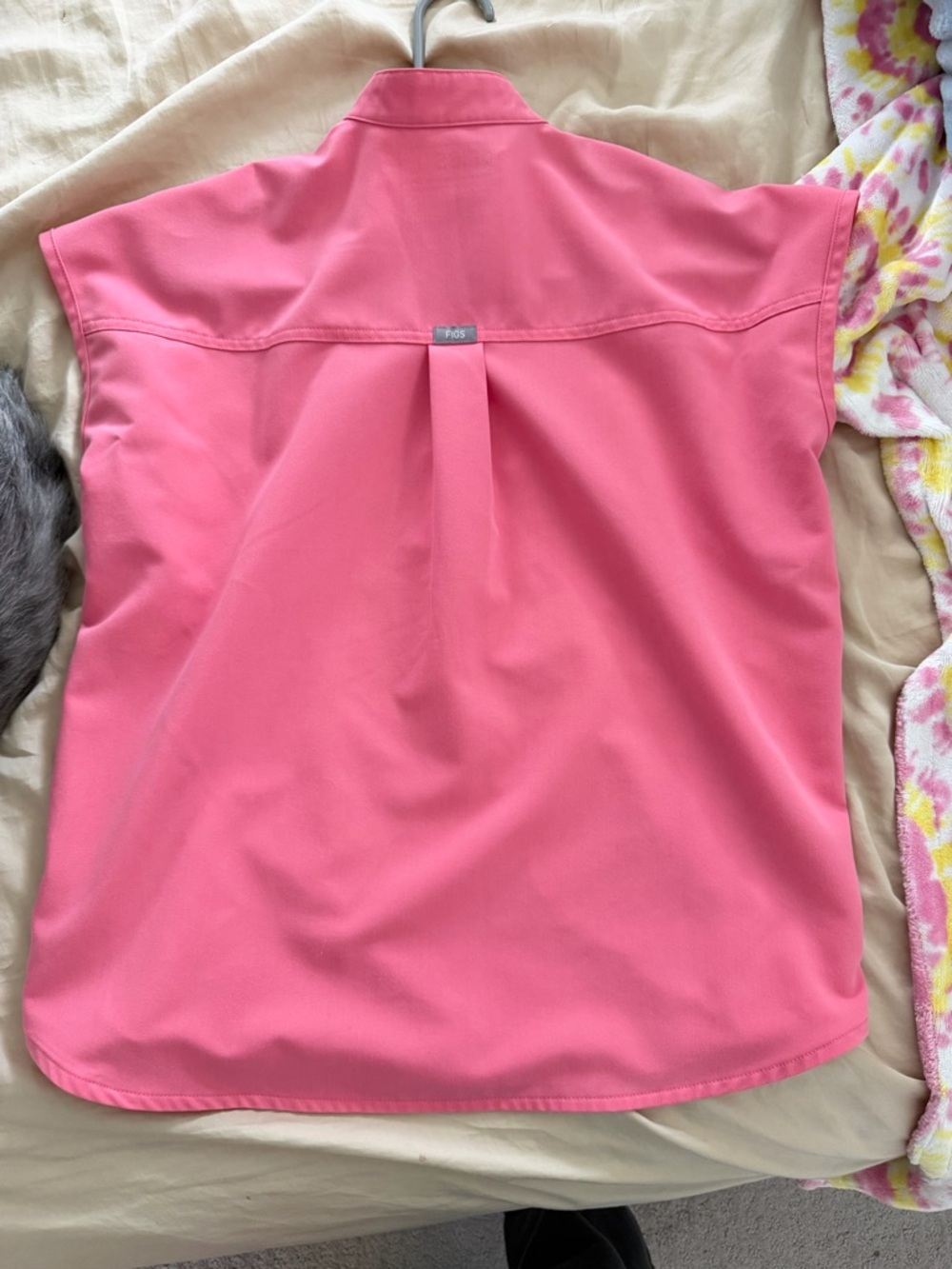 Figs Women's Mandarin Collar Scrub Top in Bright Pink - Picture 4 of 4